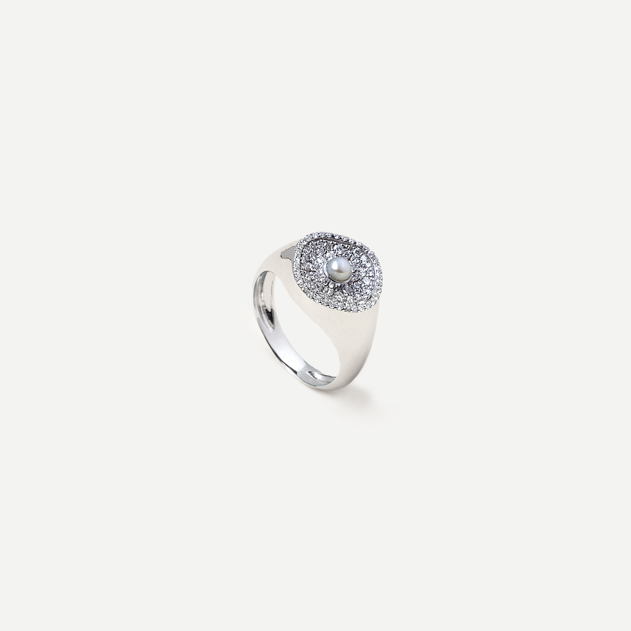 Mashael Diamond & Natural Pearl Ring